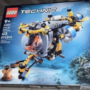 LEGO Technic Deep-Sea Research Submarine - Yellow, Black, and Orange